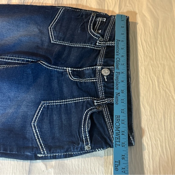 Maurices Women’s Denim Capris Size 7/8 Regular - Picture 9 of 12